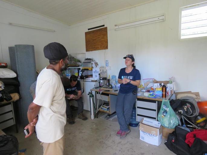 Stephen Durand w Dr Flores